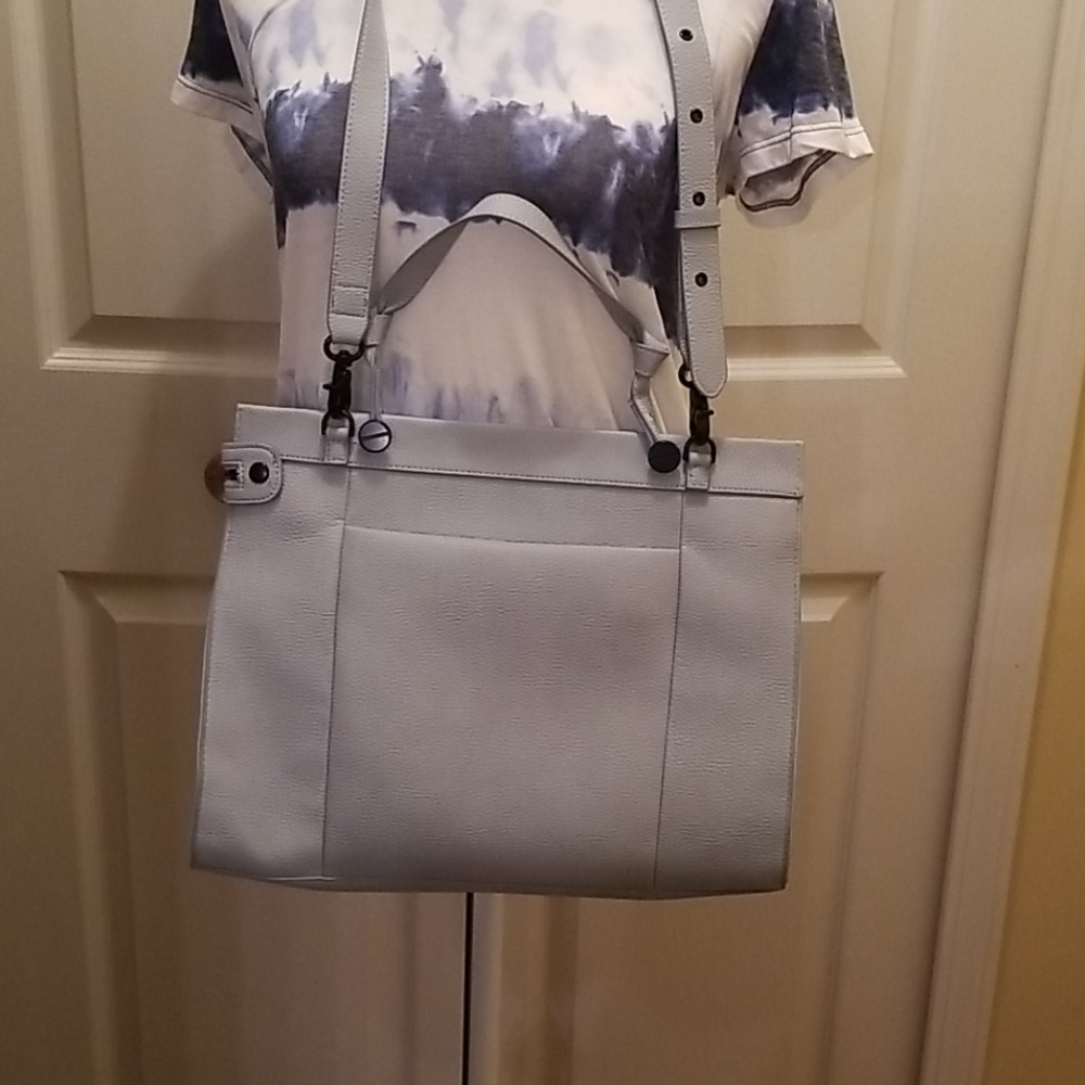 Handbag - Picture 2 of 3